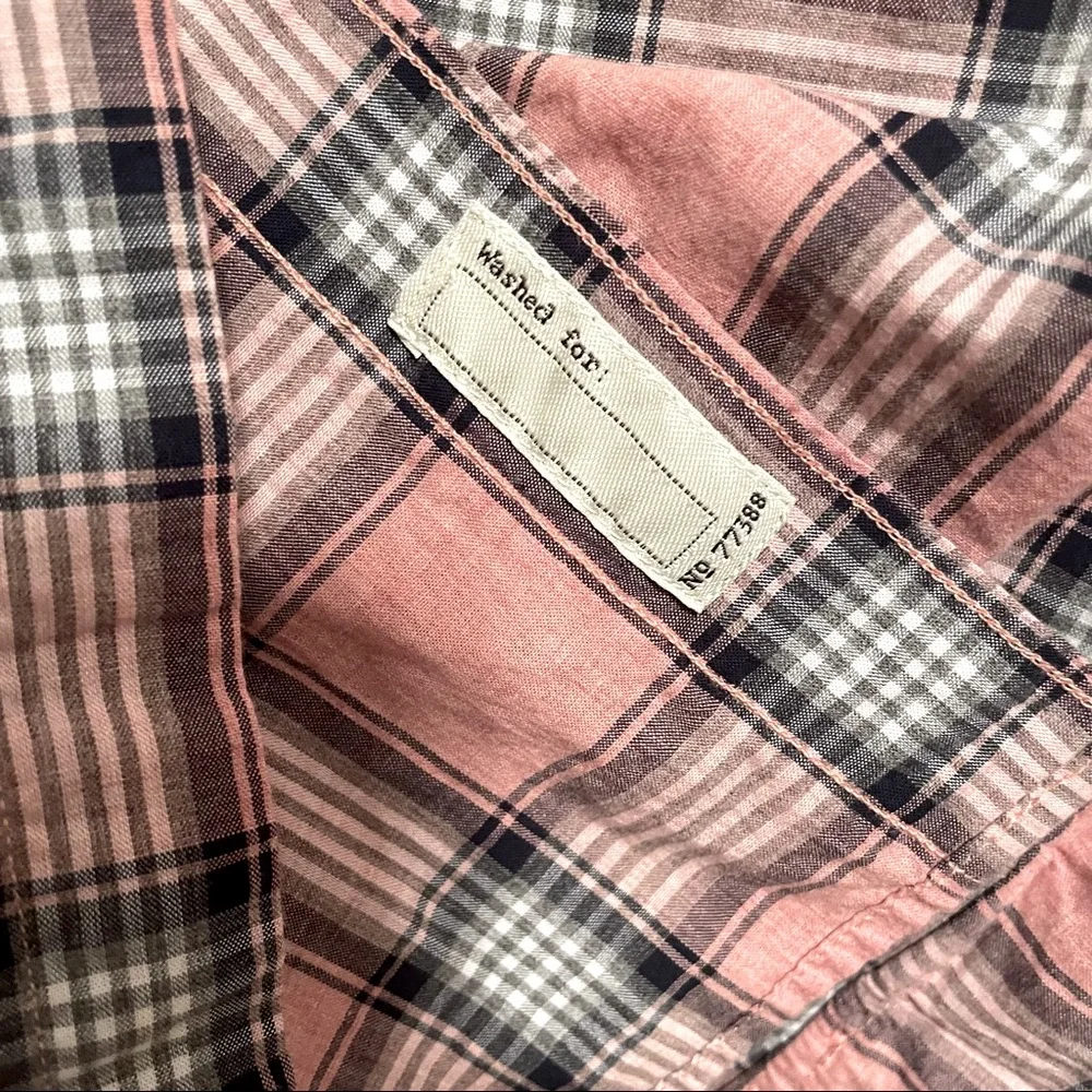 J. Crew 109% Cotton CLASSIC FIT Long Sleeve Botton Down Men’s Shirt Size M